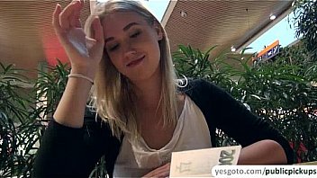 Supah beautiful blonde bombshell gets paid for public nakedness and fuckfest