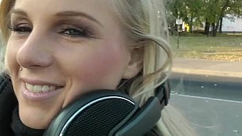 Blonde soiree damsel loves outdoor fucking