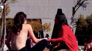 enseñando las tetas en chile