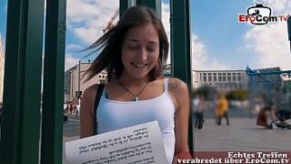 Süße 18 jahre Studentin aus dem Ausland im Urlaub zum Hook-up casting abgeschleppt über EroCom Date und blank befickt