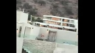 Pareja cogiendo en público