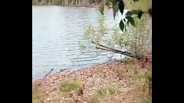 Transando ao ar livre com a gata